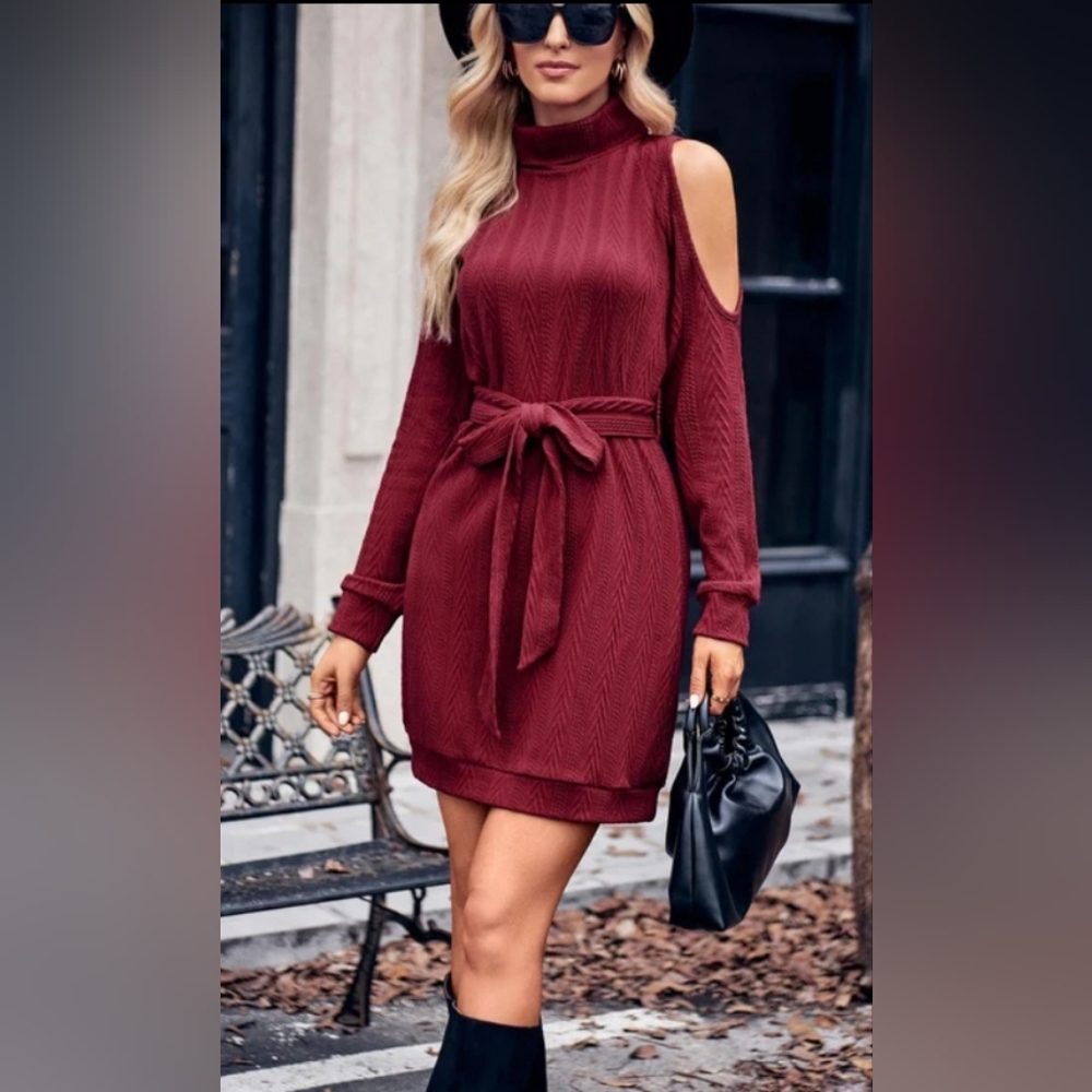 Elegant Burgundy Cold Shoulder Dress